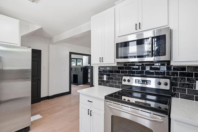 107 N Powell Avenue, Columbus, OH 43204