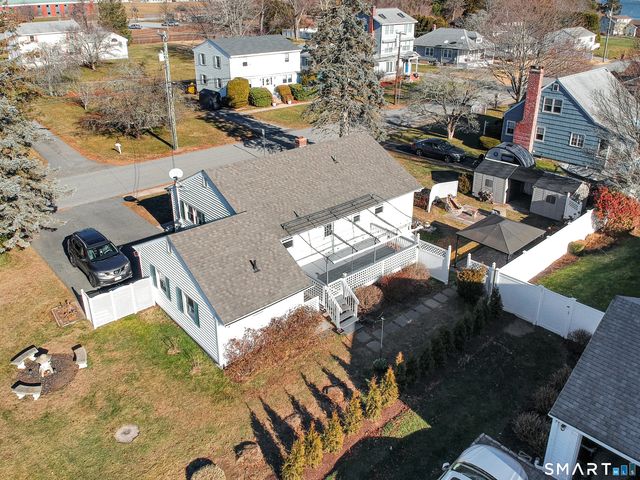 61 Smith Street, East Lyme, CT 06357