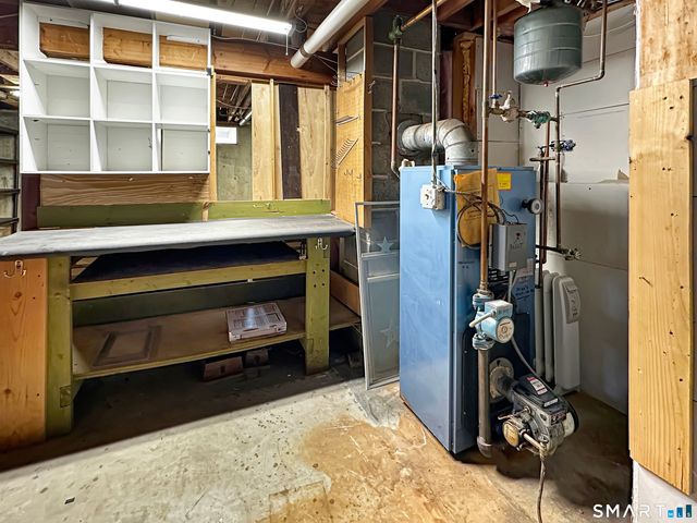 61 Smith Street, East Lyme, CT 06357