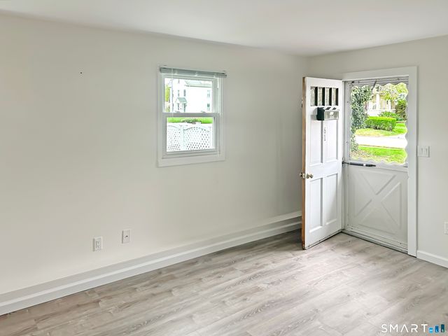 61 Smith Street, East Lyme, CT 06357