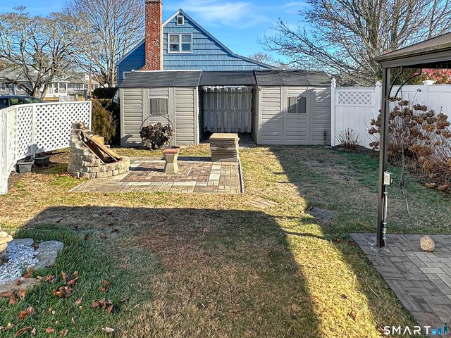 61 Smith Street, East Lyme, CT 06357