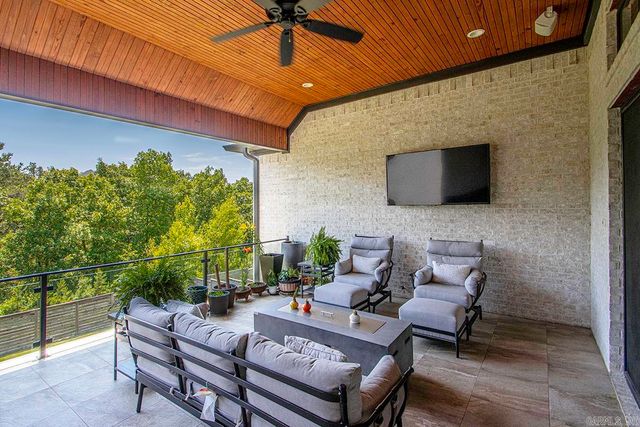 43 Falstone Drive, Little Rock, AR 72223
