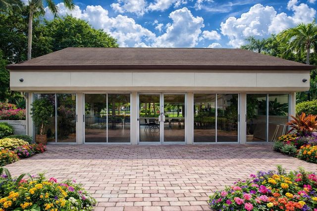 503 Gardens Drive 101, Pompano Beach, FL 33069