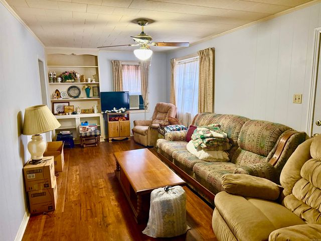 729 Fairview Street, Conway, AR 72034