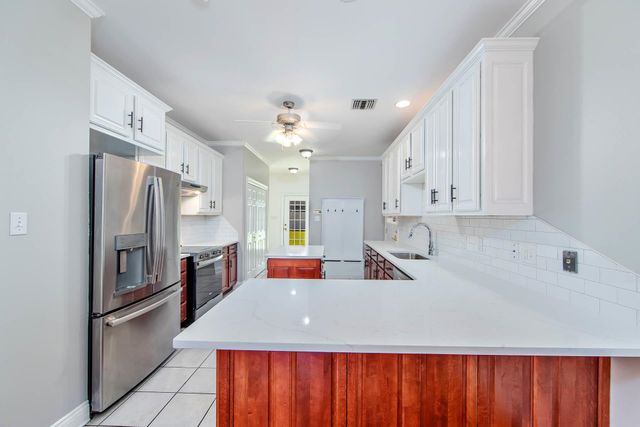 109 Webre Dr, Thibodaux, LA 70301