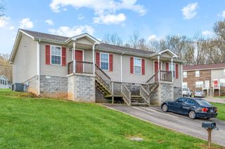 936 Kingsbury Dr Apt A, Clarksville, TN 37040