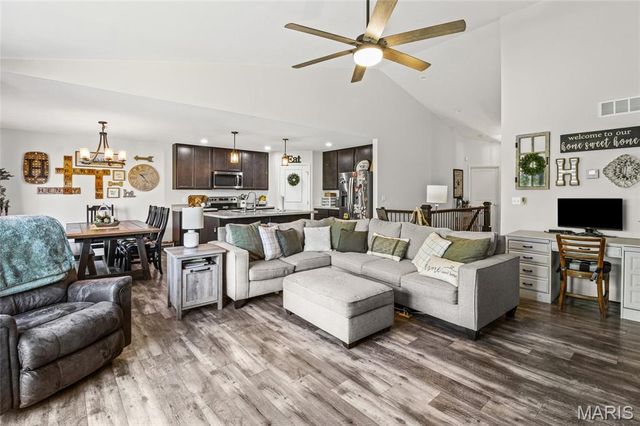 2011 Huey Court, Festus, MO 63028