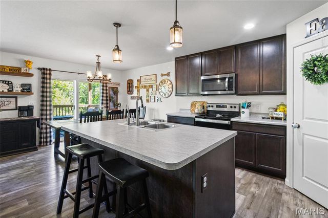 2011 Huey Court, Festus, MO 63028
