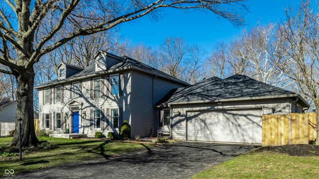 12216 Castle Row Overlook, Carmel, IN 46033