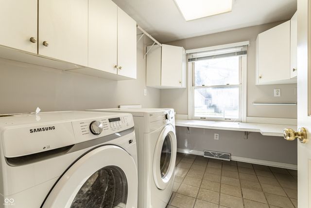 12216 Castle Row Overlook, Carmel, IN 46033