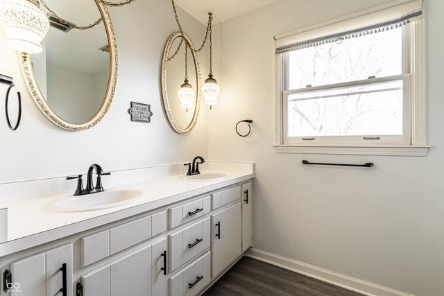 12216 Castle Row Overlook, Carmel, IN 46033