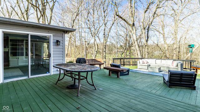 12216 Castle Row Overlook, Carmel, IN 46033