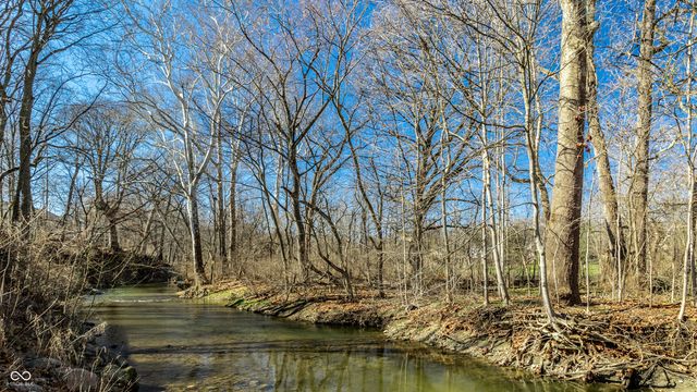 12216 Castle Row Overlook, Carmel, IN 46033