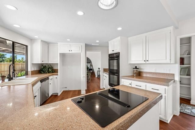 2918 Los Campos Drive, Fallbrook, CA 92028