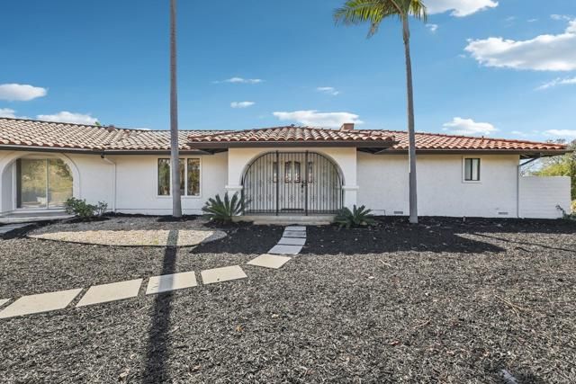 2918 Los Campos Drive, Fallbrook, CA 92028