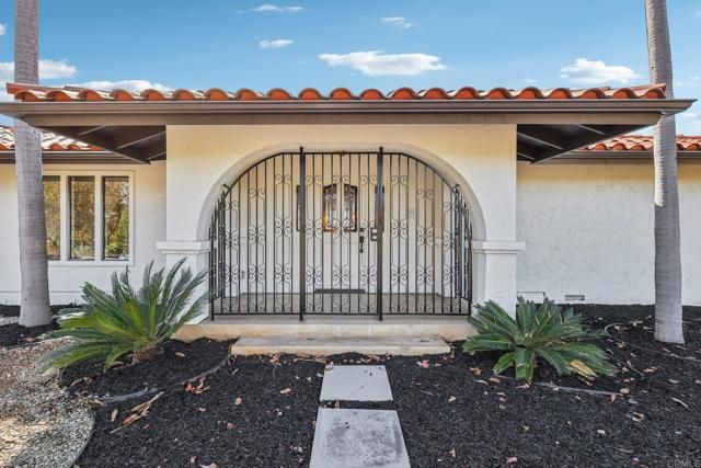 2918 Los Campos Drive, Fallbrook, CA 92028