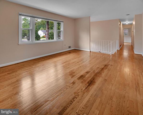 1032 PINECREST DR, Annapolis, MD 21403