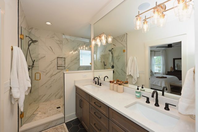 405B S 10th St, Nashville, TN 37206