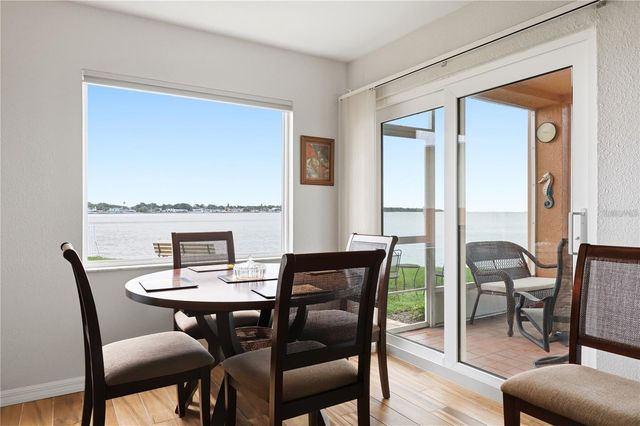 7400 SUNSHINE SKYWAY LANE S 111, St Petersburg, FL 33711
