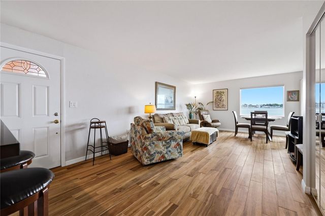 7400 SUNSHINE SKYWAY LANE S 111, St Petersburg, FL 33711