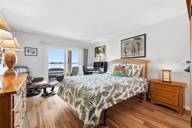 7400 SUNSHINE SKYWAY LANE S 111, St Petersburg, FL 33711