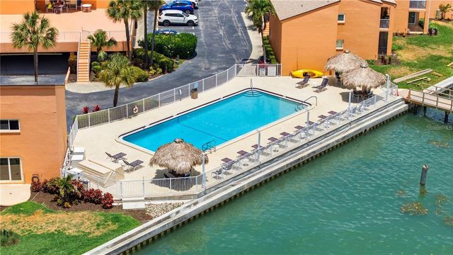 7400 SUNSHINE SKYWAY LANE S 111, St Petersburg, FL 33711