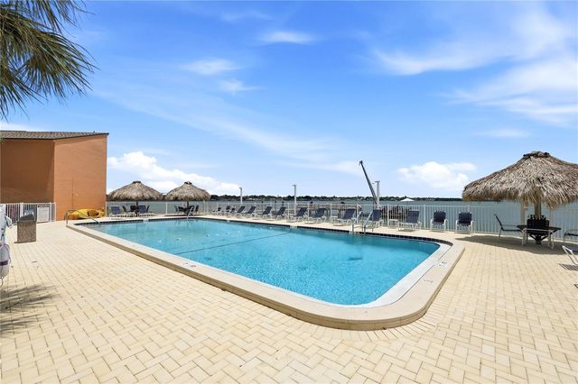 7400 SUNSHINE SKYWAY LANE S 111, St Petersburg, FL 33711