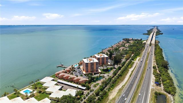 7400 SUNSHINE SKYWAY LANE S 111, St Petersburg, FL 33711