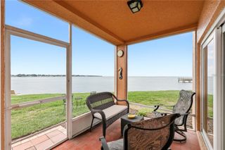 7400 SUNSHINE SKYWAY LANE S 111, St Petersburg, FL 33711