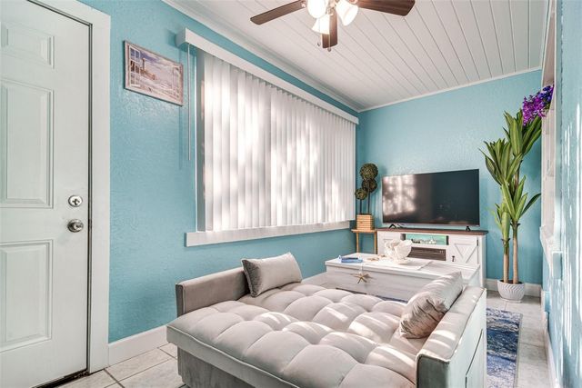340 78TH AVENUE, St Pete Beach, FL 33706
