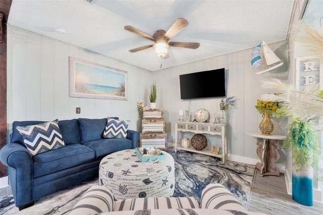 340 78TH AVENUE, St Pete Beach, FL 33706