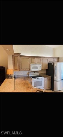 841 Tanbark DR 201, Naples, FL 34108