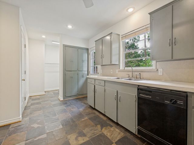 600 Ridgedale Drive, Richardson, TX 75080