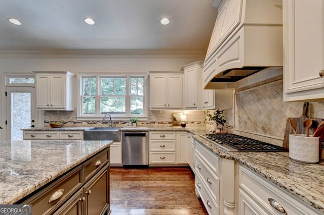 5272 Lacosta Lane, Johns Creek, GA 30022