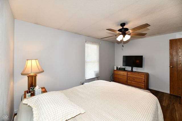 5762 Pilgrim Drive, Indianapolis, IN 46254