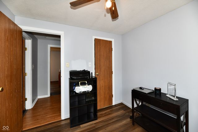 5762 Pilgrim Drive, Indianapolis, IN 46254