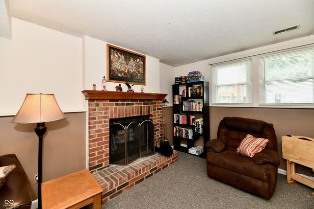 5762 Pilgrim Drive, Indianapolis, IN 46254