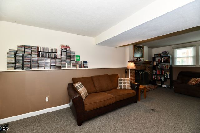 5762 Pilgrim Drive, Indianapolis, IN 46254
