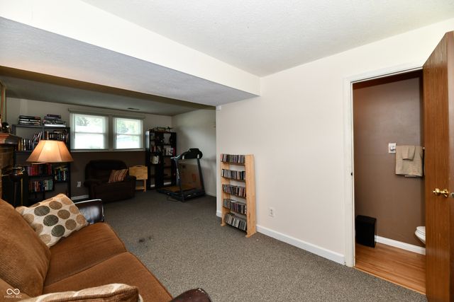 5762 Pilgrim Drive, Indianapolis, IN 46254