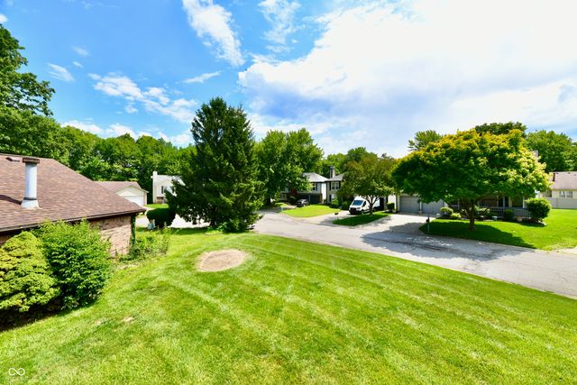 5762 Pilgrim Drive, Indianapolis, IN 46254