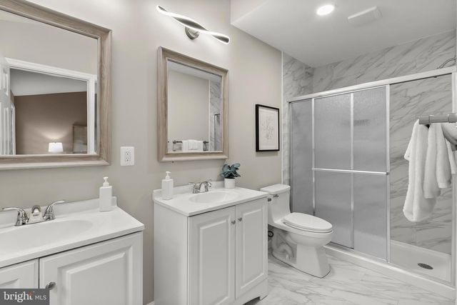 15608 CLIFF SWALLOW WAY, Rockville, MD 20853