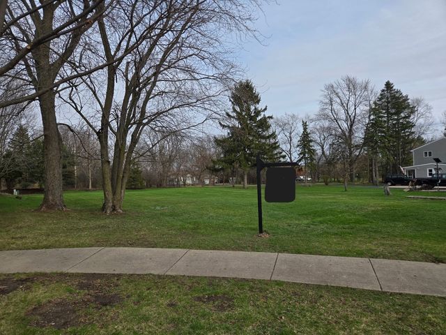 308 Felicia Court, Bloomingdale, IL 60108