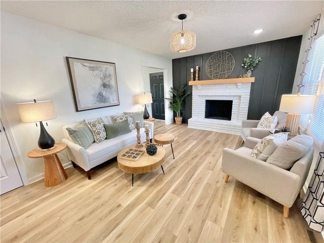 16106 Harris Avenue, Belton, MO 64012