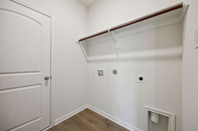 9908 FIGHTING FALCON Way, Fort Worth, TX 76131