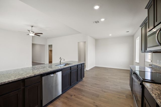 9908 FIGHTING FALCON Way, Fort Worth, TX 76131