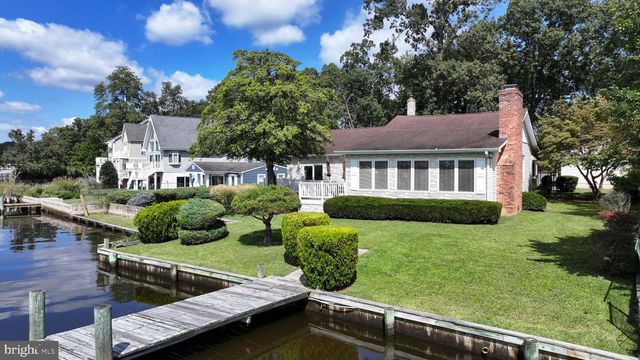 352 RIVERSIDE DR, Pasadena, MD 21122