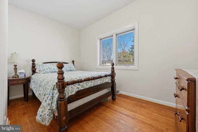 352 RIVERSIDE DR, Pasadena, MD 21122