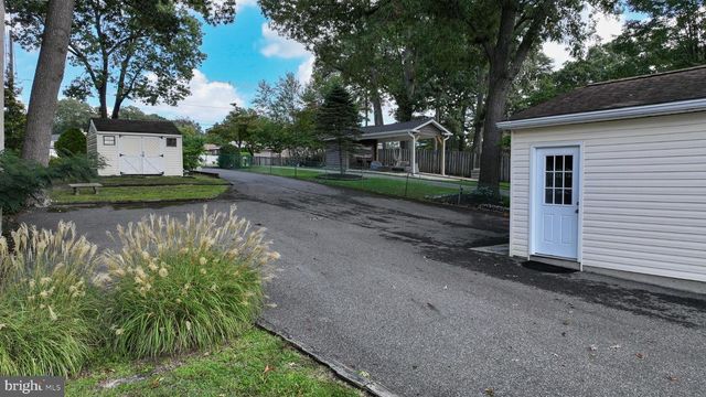 352 RIVERSIDE DR, Pasadena, MD 21122