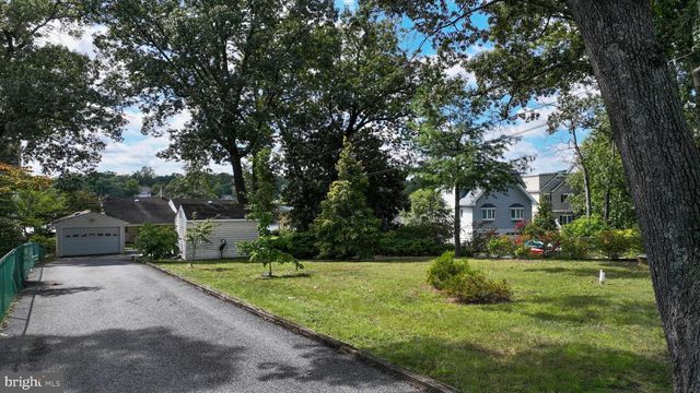 352 RIVERSIDE DR, Pasadena, MD 21122