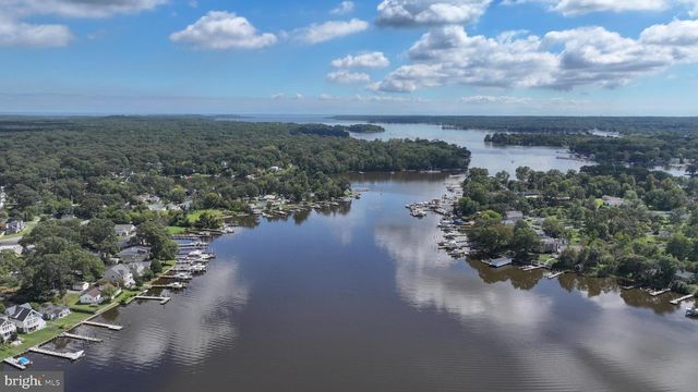 352 RIVERSIDE DR, Pasadena, MD 21122